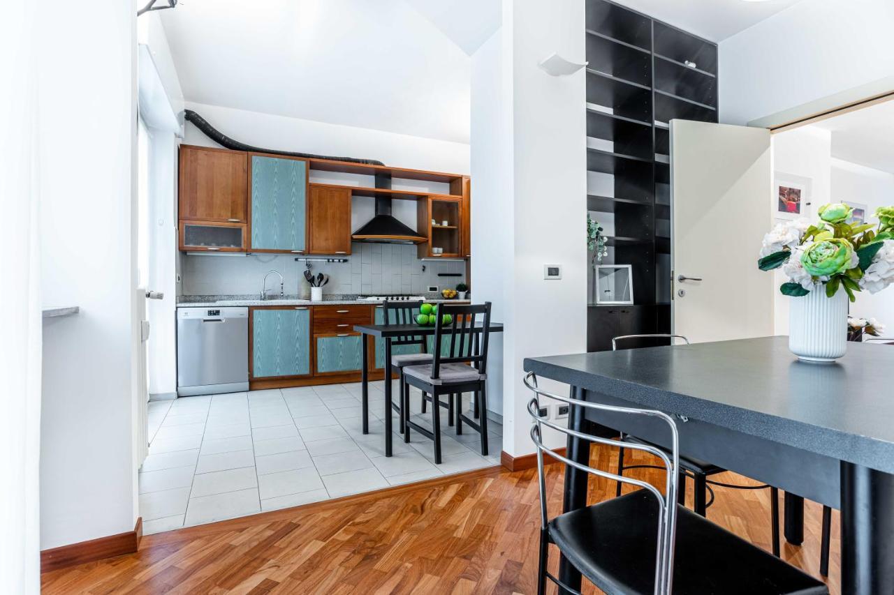 Joivy Lovely And Inviting Flat With Balcony Milán Exterior foto