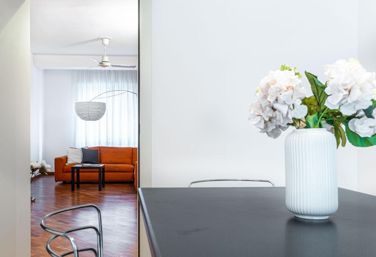 Joivy Lovely And Inviting Flat With Balcony Milán Exterior foto