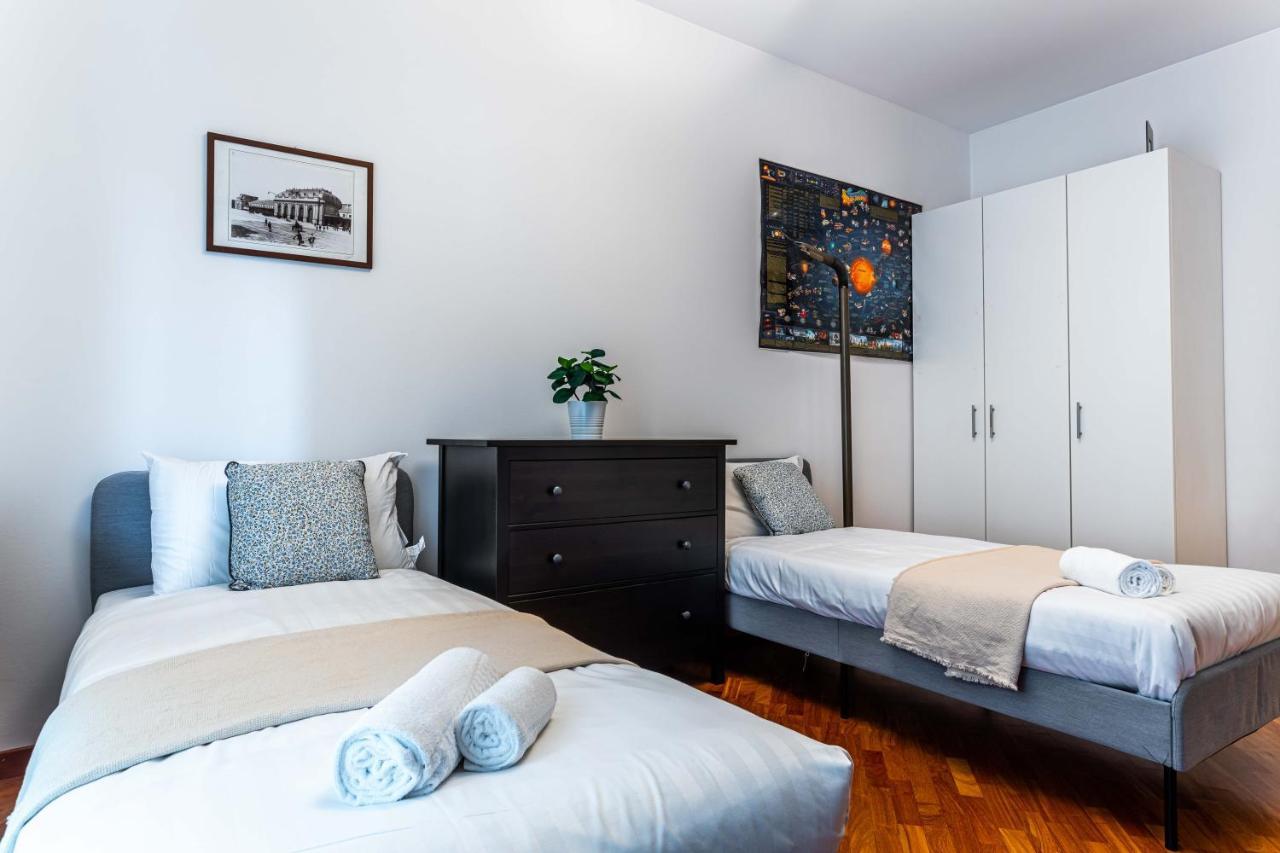Joivy Lovely And Inviting Flat With Balcony Milán Exterior foto